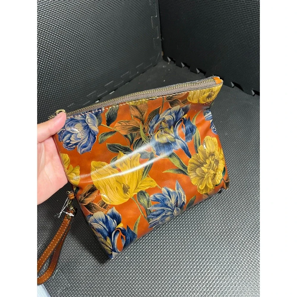 Patricia Nash Wristlet Women OS Orange Floral Leather Foldover Clutch Bag